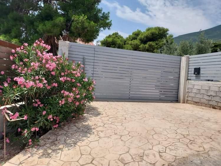 Guesthouse Aggelos Porto Germeno Exterior foto